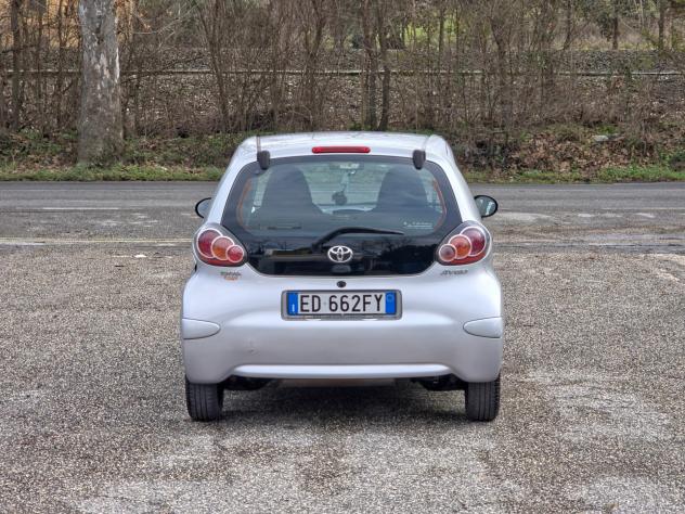 Toyota Aygo 1.0 12V VVT-i 5 porte Now Connect 2010-E5 Manuale NEO - Foto 5