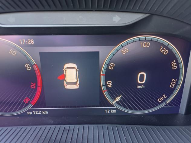 Škoda Kamiq 1.0 TSI 110 CV Style - Foto 9
