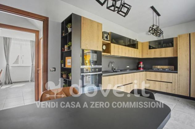 Villa di 170 m² con 4 locali e box auto in vendita a Leggiuno - Foto 10
