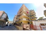 AMPIO APPARTAMENTO IN ZONA CENTRALE - MONDRAGONE RIF. V3115