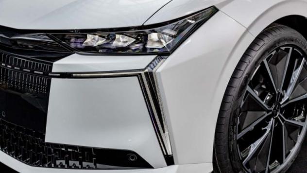 DS AUTOMOBILES E-Tense 215 Jules Verne DS N°4 rif. 23759719 - Foto 6