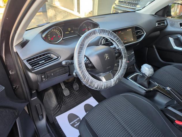 Peugeot 308 BlueHDi 100 S&S FULL - Foto 4