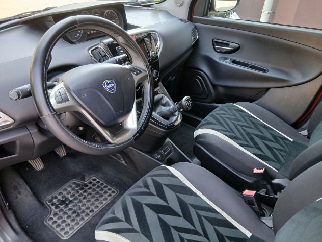 Lancia Ypsilon 1.2 Gold neopatentati finanziabile - Foto 6