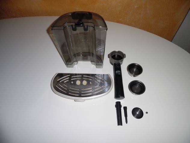 7 PEZZI DI RICAMBIO TENUTI BENE INTEGRI ORIGINALI PER MACCHINE CAFFè DE LONGHI
