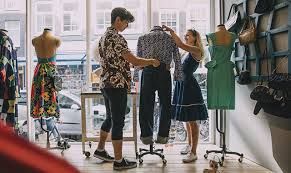 NEGOZIO ABBIGLIAMENTO DONNA ZONA PIAZZA 5 GIORNATE