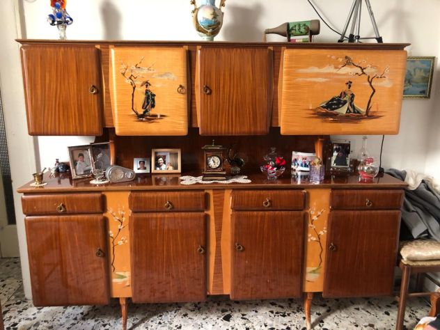 Vendo splendida credenza d'epoca