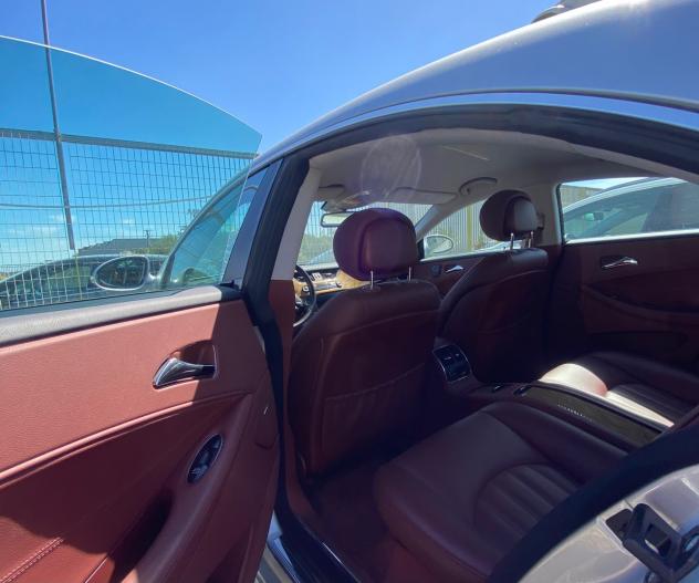 MERCEDES CLS 320 CDI SPORT 224 CV SOLO 68.000 KM - Foto 10