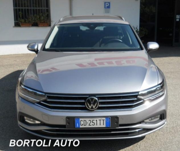 VOLKSWAGEN Passat Variant 2.0 TDI 53.000 KM SCR EVO DSG BUSINESS AUTOMATICA rif. 23644961 - Foto 2