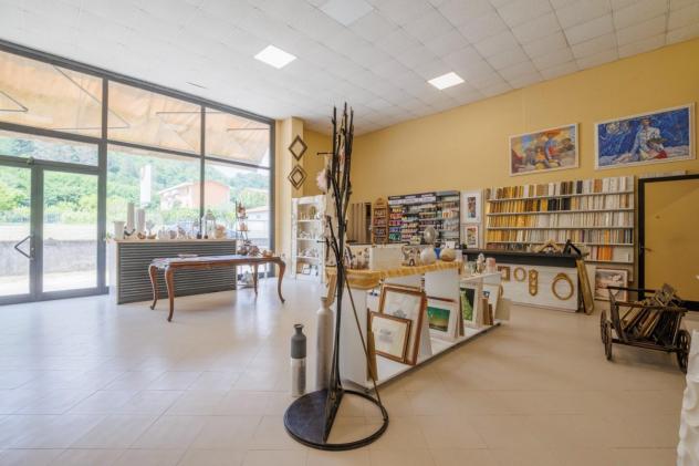 Laboratorio in vendita a Gallicano 343 mq Rif: 1429542