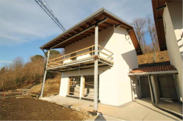 Villa di 360 m² con 5 locali e box auto doppio in vendita a Ello - Foto 2