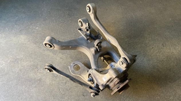 Sospensione posteriore SX Audi Q5 3.0TDI V6 del 2013