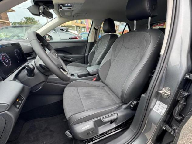 VOLKSWAGEN T-Roc 1.5 eTSI ACT DSG Style rif. 24182487 - Foto 7