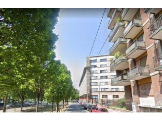 Stanza in appartamento in affitto a Milano