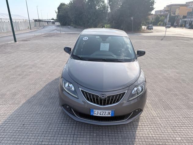 Lancia Ypsilon 1.0 FireFly 5 porte S&S Hybrid Gold - Foto 4