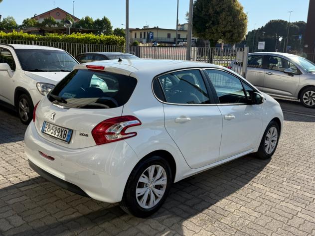 Peugeot 208 GARANZIA COMPLETA 1.4 HDi 68 CV 5 porte Active - Foto 6