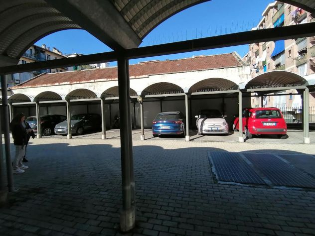 VENDESI 2 POSTI AUTO COPERTI E ATTIGUI