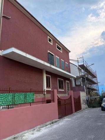 Appartamento in villa su 2 piani di mq 300 da rifinire - Foto 4