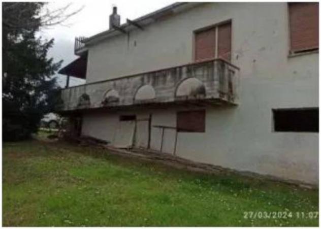 Immobile in asta di 315 m² con più di 5 locali e box auto in vendita a Penne - Foto 3