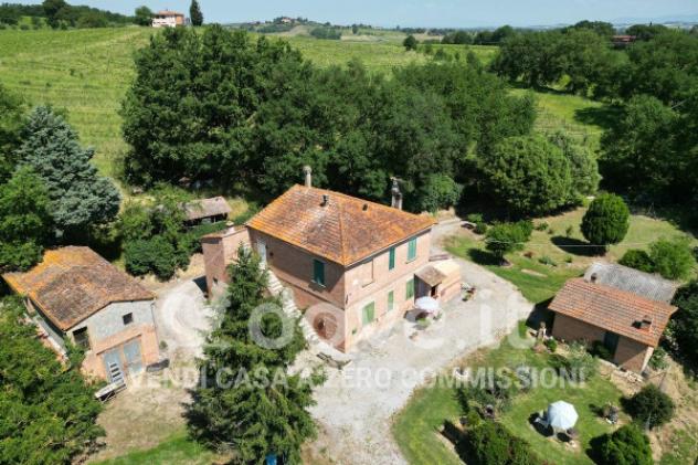 Rustico / Casale di 120 m² con 4 locali in vendita a Montepulciano - Foto 4