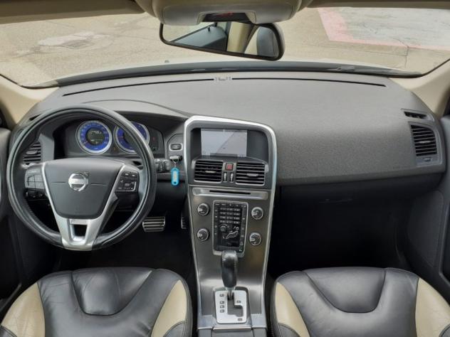 Volvo XC60 D5 AWD Geartronic R-design KM CERTIFIC-GARANZIA - Foto 8