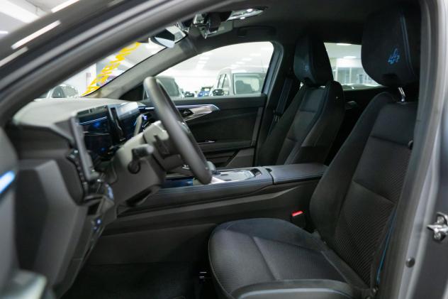 Renault Austral Techno Esprit Alpine E-Tech Full Hybrid 200CV - Foto 6