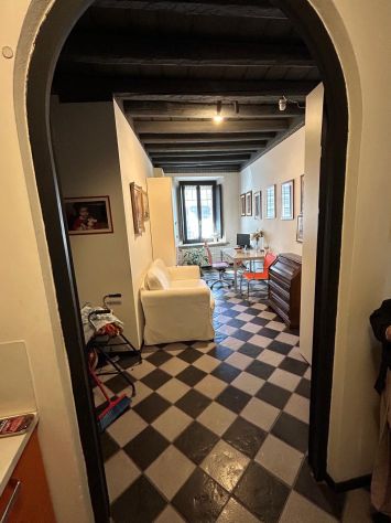 Un locale è mezzo in centro storico a Mantova - Foto 5
