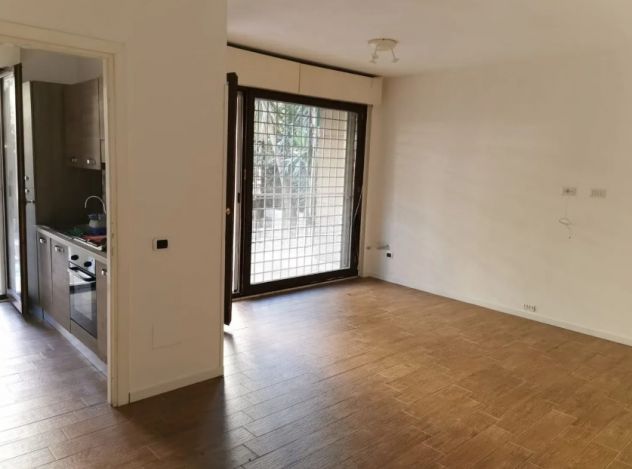 EUR TORRINO BILOCALE CON GIARDINO PRIVATO - Foto 10