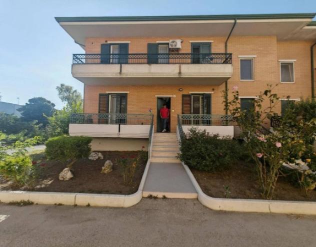 Immobile in asta di 279 m² con più di 5 locali e box auto doppio in vendita a Serracapriola - Foto 3