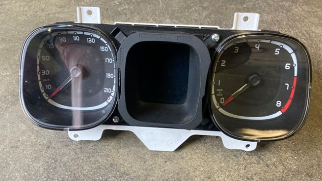 Quadro strumenti Fiat Panda 1.2 benzina del 2019 (52131331) - Foto 2
