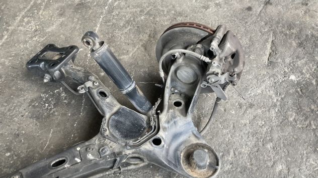 Sospensione posteriore DX Citroen Jumpy 2.0HDI del 2021 (1619266780) - Foto 4