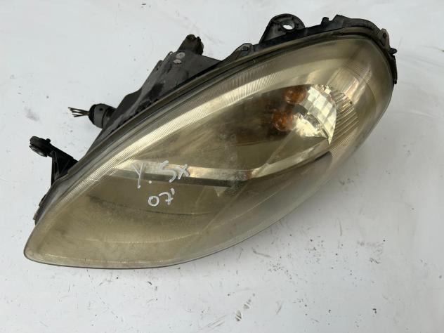 FANALE ANTERIORE SX LANCIA Ypsilon 2° Serie (0610)