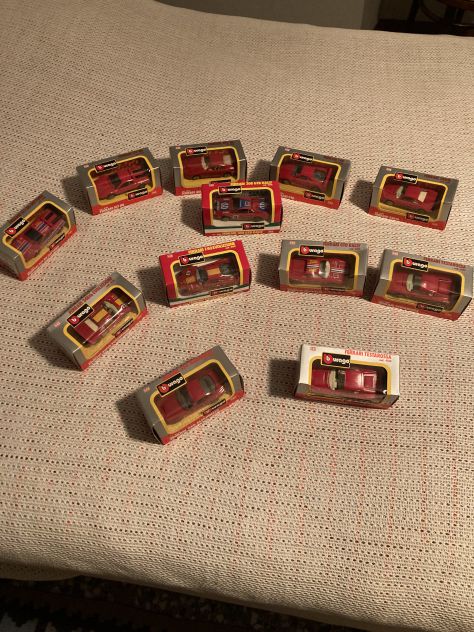 Modellini auto FERRARI scala 1/43, anni '90.