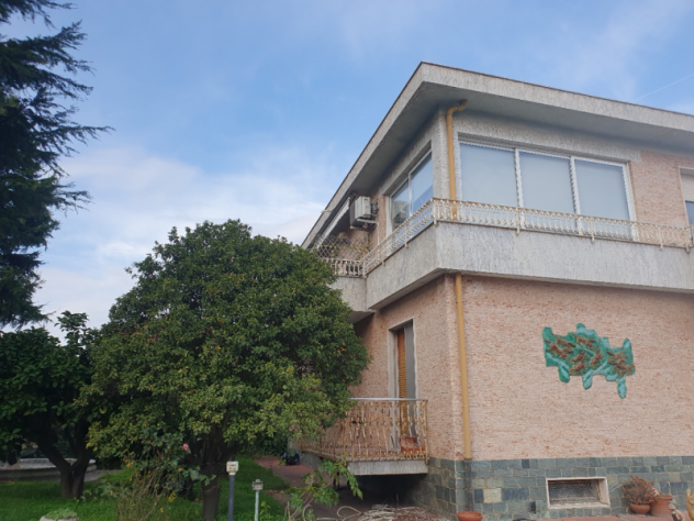 REGIONE PONTELUNGO DUE GRANDI TRILOCALI IN VILLA - Foto 6