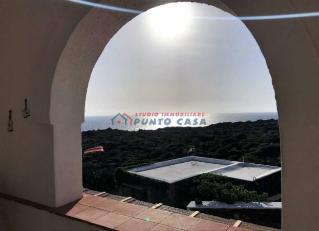 PANTELLERIA – Punta Fram, splendida villa con due unità abitative, oltre veranda e terreno. Vista mare. Euro 490mila CL G - Foto 6