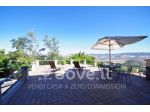 Appartamento di 80 m² con 5 locali in vendita a Radicofani