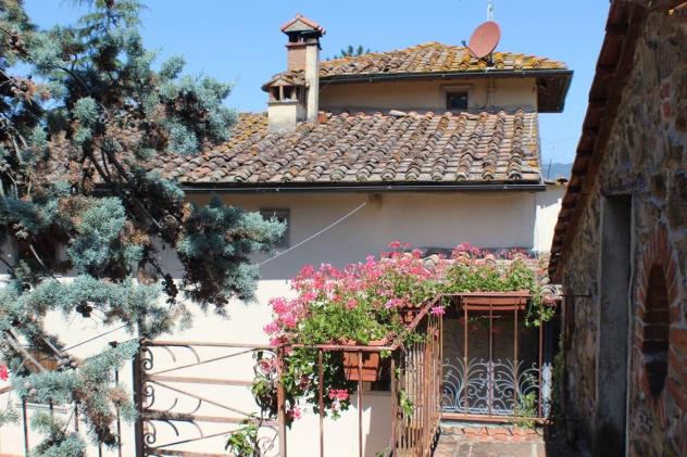 MASSETO - RUFINA -FIRENZE VENDESI COLONICA CON SUPER AZIENDA AGRICOLA