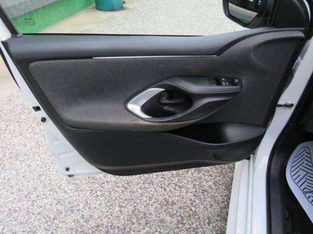 TOYOTA Yaris 1.5 Hybrid 5P AUTOMATICA rif. 23513414 - Foto 10