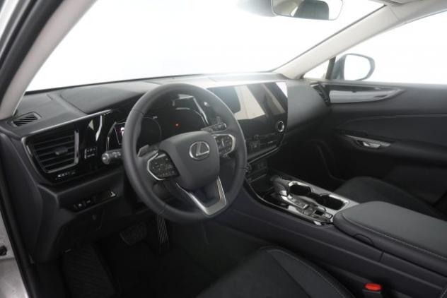 LEXUS NX NX Hybrid 4WD Business rif. 23876798 - Foto 9