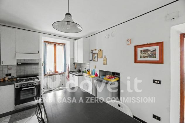 Casa indipendente di 150 m² con 3 locali in vendita a Dumenza - Foto 2