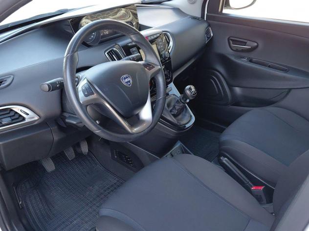 Lancia Ypsilon 1.0 FireFly 70cv Hybrid Ecochic - Foto 6