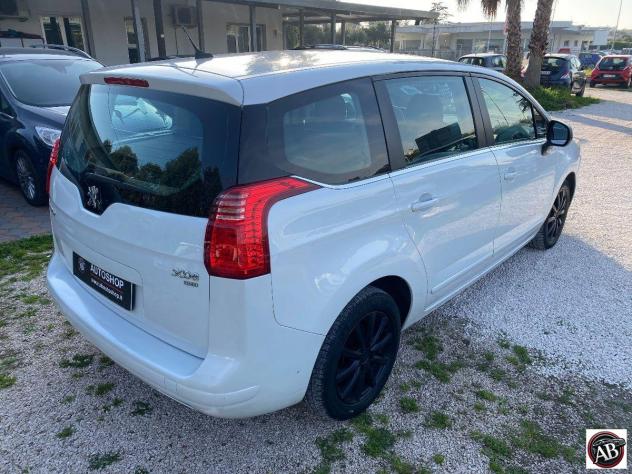 PEUGEOT - 5008 - 1.6 8V e-HDi 112CV S.&S. c.r. Fel. - FINANZIABILE - Foto 4