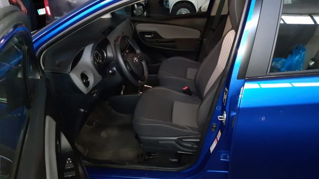 Toyota Yaris hybrid 1500 del 9/2018-cambio automatico - Foto 6