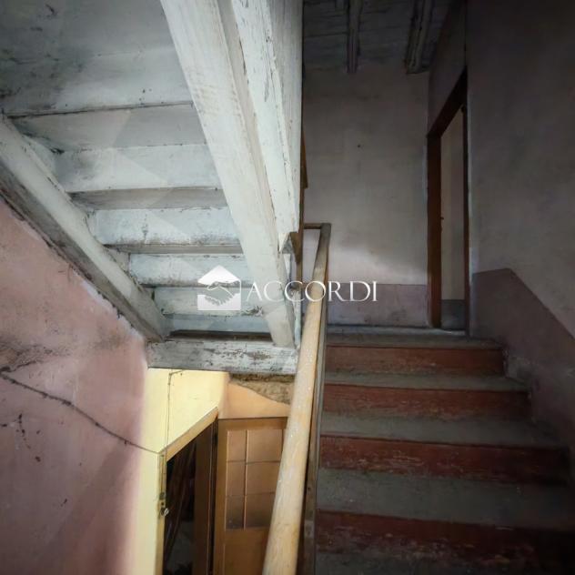 CASA AFFIANCATA di 9 vani e di 370 mq (PADERNO DEL GRAPPA) rif. BL136 - Foto 6