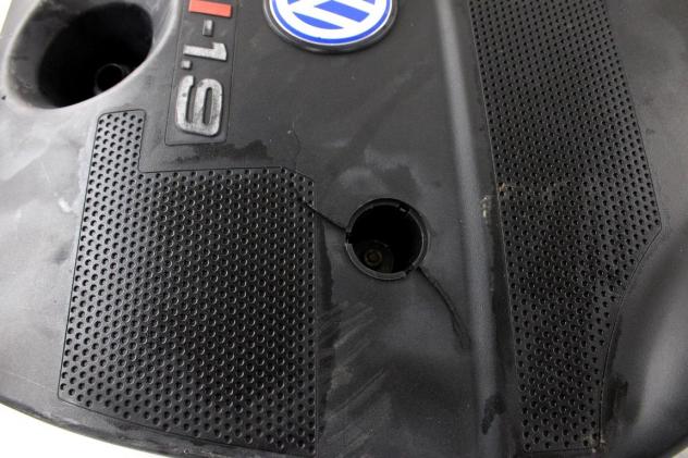 038103925HA RIVESTIMENTO COVER COPRI MOTORE VOLKSWAGEN GOLF 4 1.9 D 81KW 5M 5P (2001) RICAMBIO USATO - Foto 2