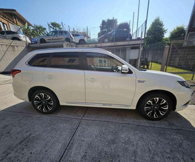 MITSUBISHI Outlander 2.0 MIVEC 4WD PHEV Instyle GANCIO TRAINO rif. 23830312 - Foto 4