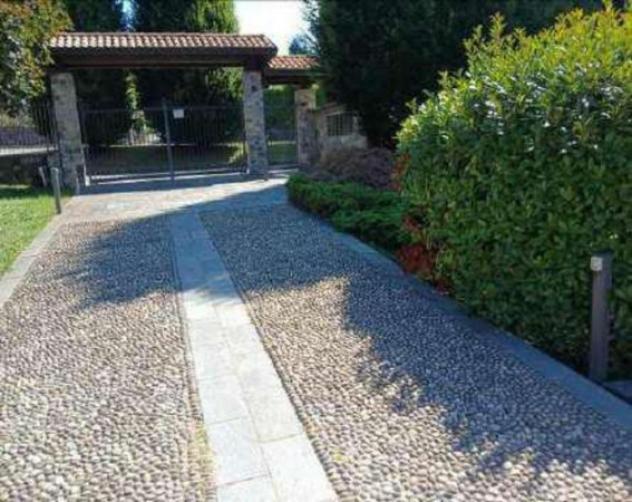 Immobile in asta di 33 m², box auto in vendita a Merone - Foto 2