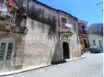 Occasione nel borgo barocco: indipendente in centro storico