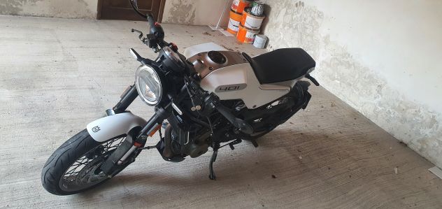 Vitpilen 401 - 2024 - 7.900 km - Unico prorietario - Foto 5