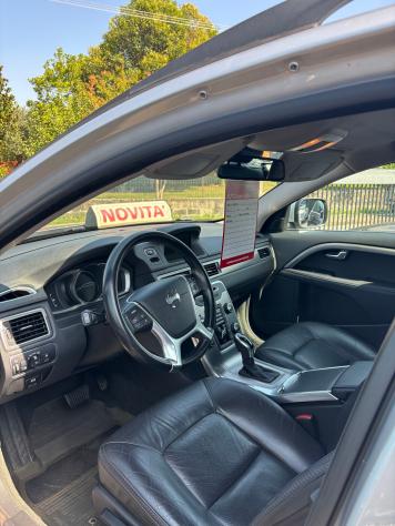 Volvo XC70 D4 Momentum 4wd 215CV AUT - Foto 9