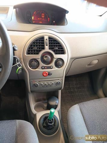 RENAULT Modus 1.2 16V Luxe Dynamique rif. 24034270 - Foto 8